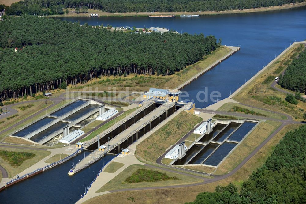 Luftbild Hohenwarthe - Schleuse Hohenwarthe am Elbe-Havel-Kanal am Wasserstraßenkreuz MD bei Hohenwarthe in Sachsen-Anhalt