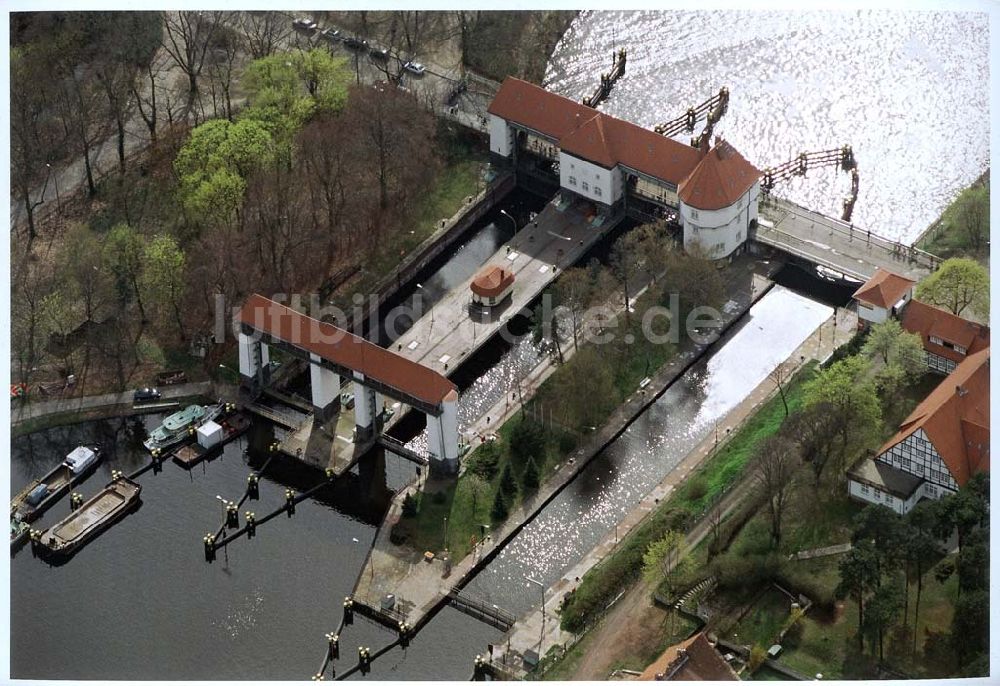 Klein-Machnow aus der Vogelperspektive: Schleuse Klein Machnow.