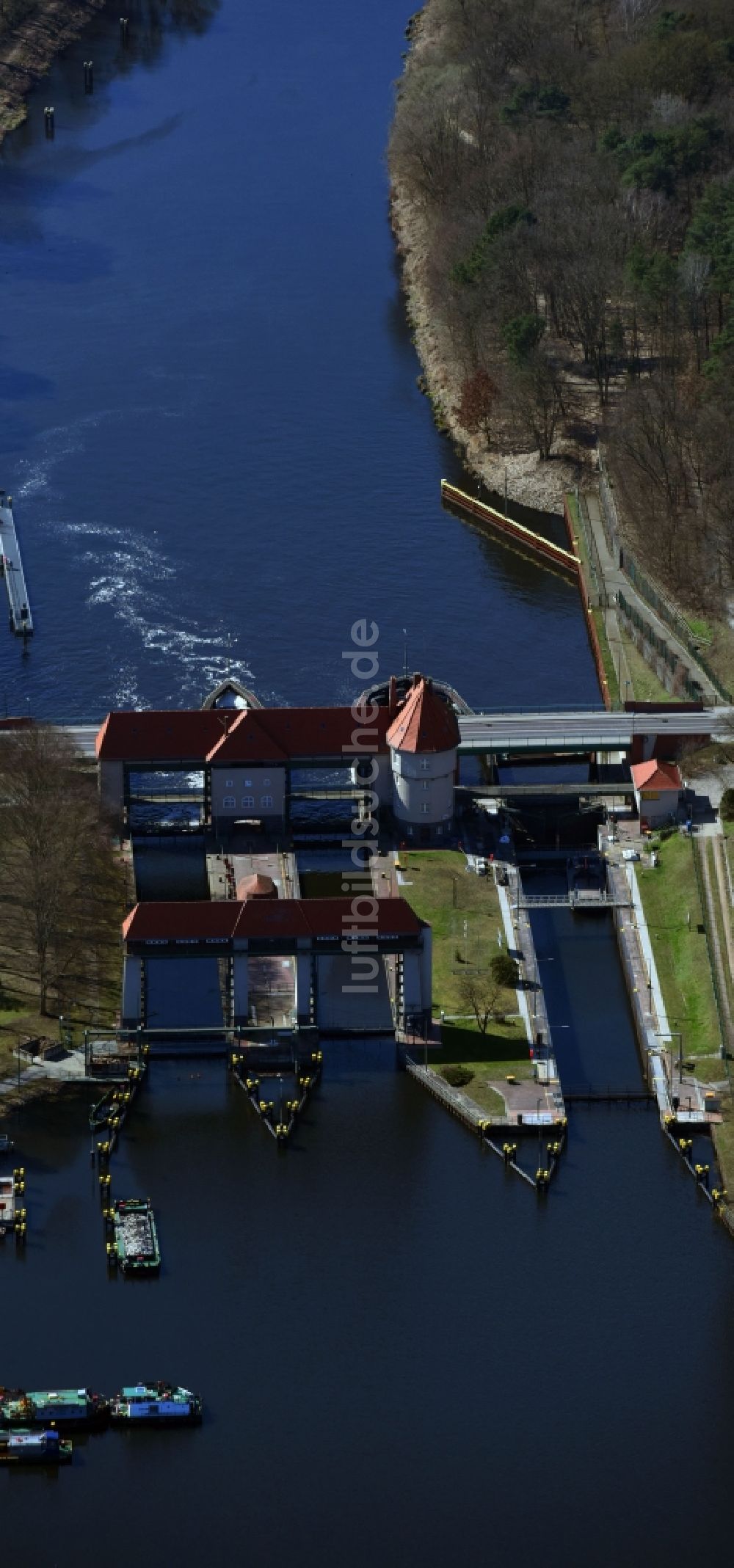 Luftaufnahme Kleinmachnow - Schleuse Kleinmachnow am Ufer des Teltowkanal im Bundesland Brandenburg