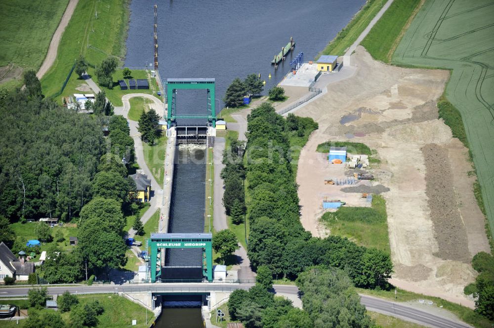 Niegripp aus der Vogelperspektive: Schleuse Niegripp am Wasserstrassenkreuz Magdeburg