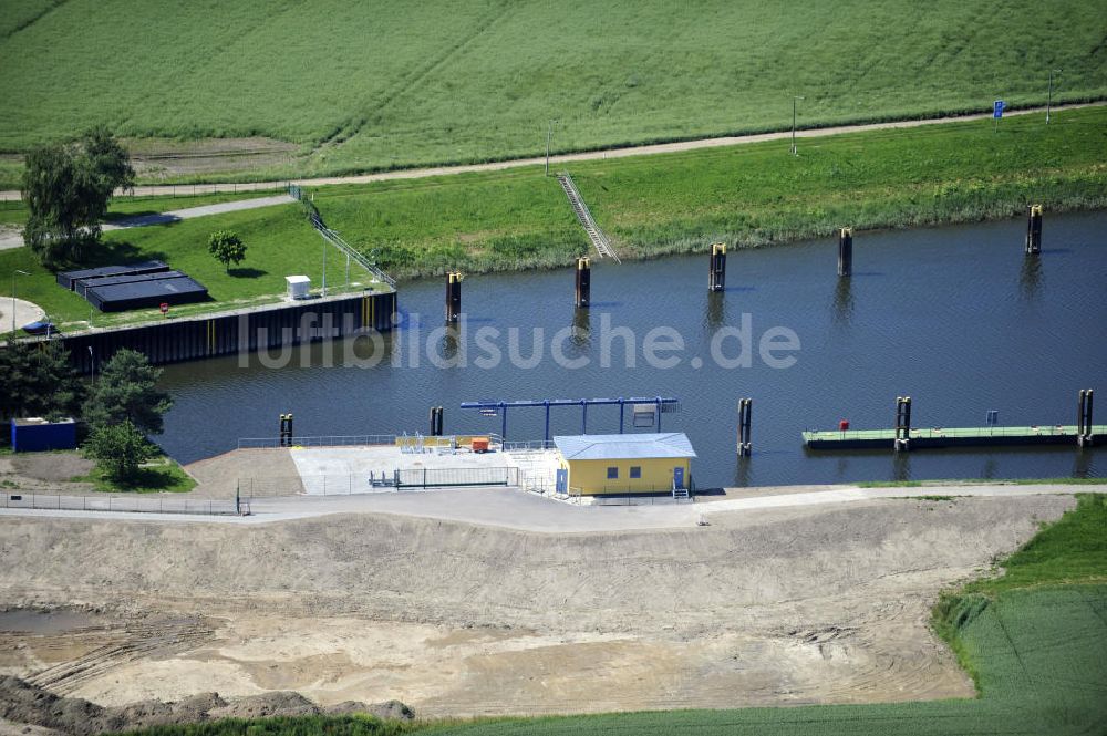 Niegripp von oben - Schleuse Niegripp am Wasserstrassenkreuz Magdeburg