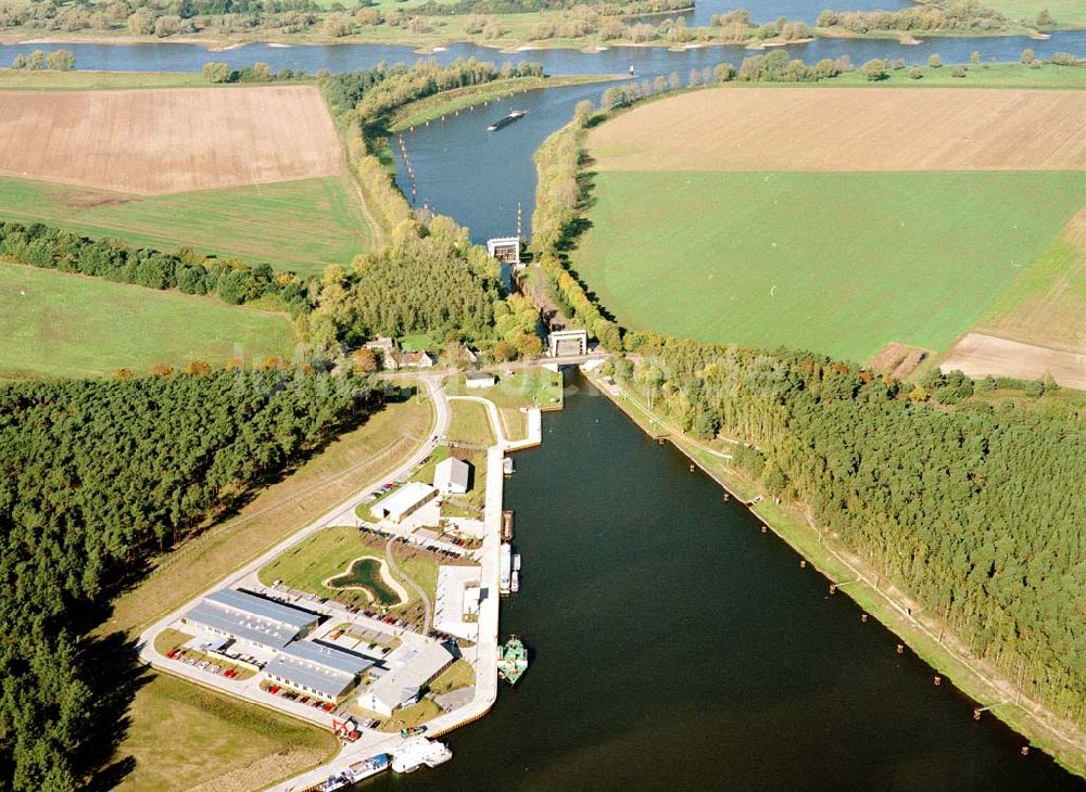 Niegripp aus der Vogelperspektive: Schleuse Niegripp am Wasserstraßenkreuz Magdeburg.