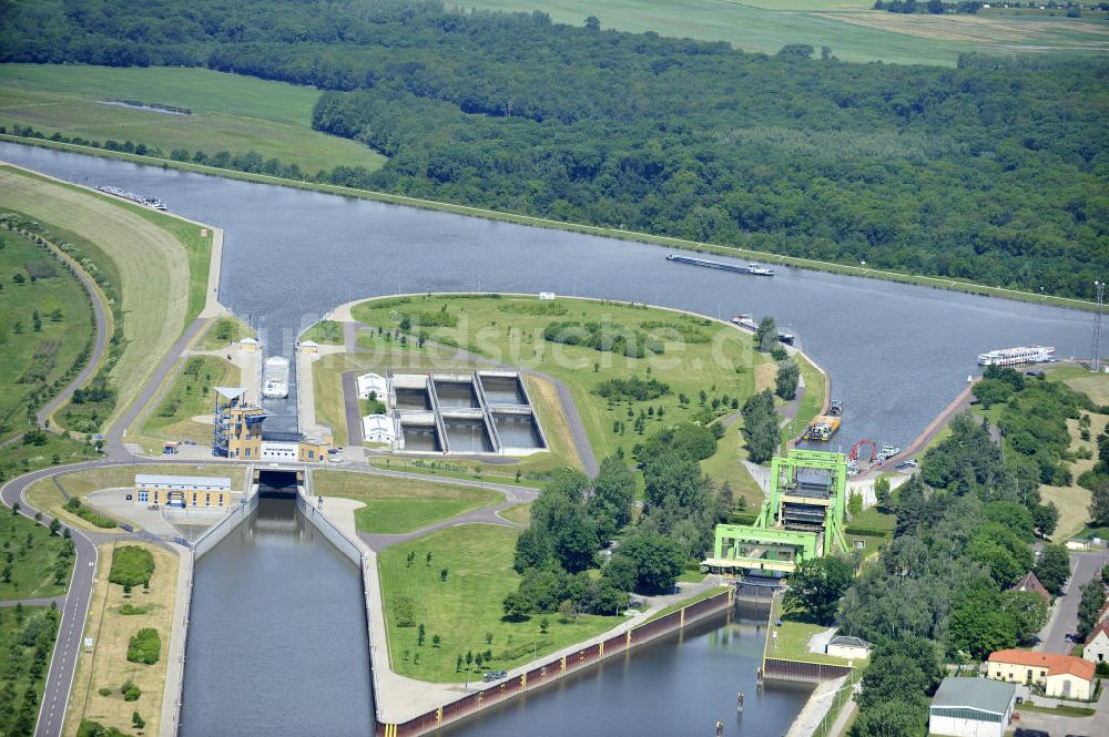 Rothensee aus der Vogelperspektive: Schleuse Rothensee am Wasserstrassenkreuz Magdeburg