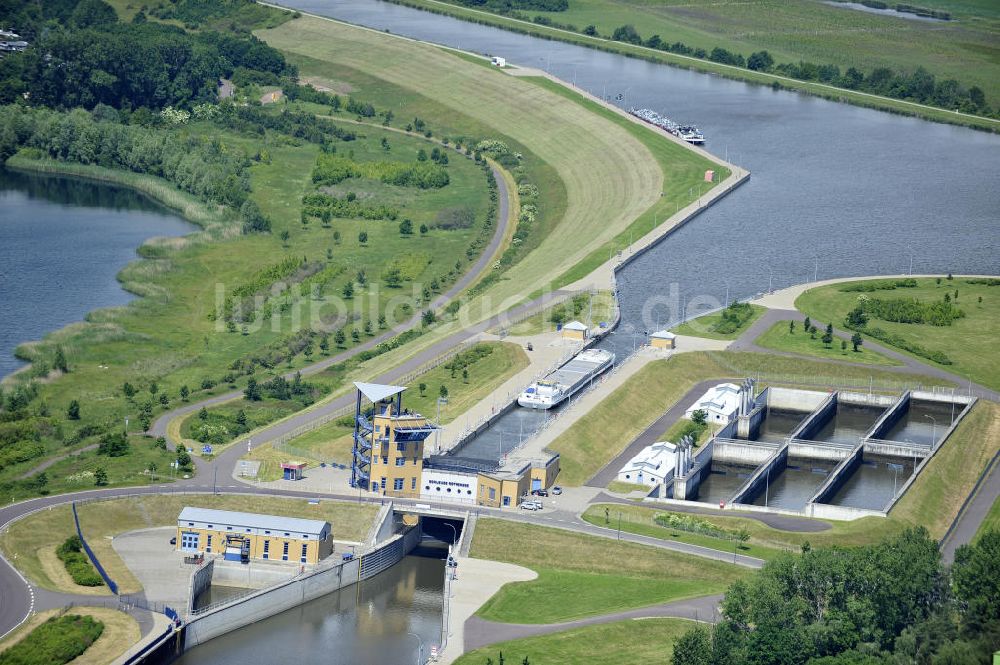 Luftaufnahme Rothensee - Schleuse Rothensee am Wasserstrassenkreuz Magdeburg