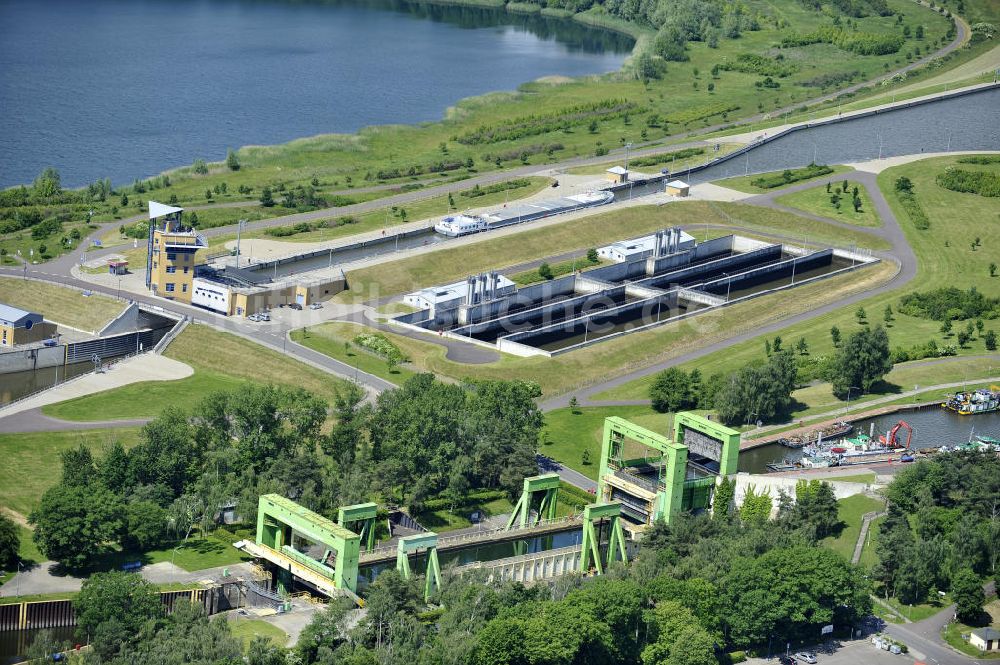 Rothensee aus der Vogelperspektive: Schleuse Rothensee am Wasserstrassenkreuz Magdeburg