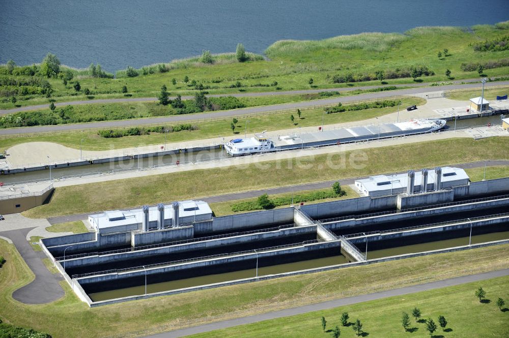 Rothensee aus der Vogelperspektive: Schleuse Rothensee am Wasserstrassenkreuz Magdeburg