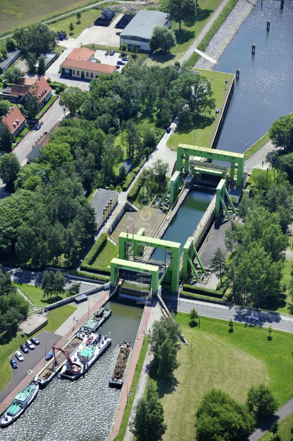 Luftaufnahme Rothensee - Schleuse Rothensee am Wasserstrassenkreuz Magdeburg