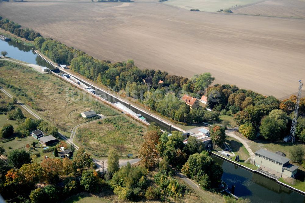 Luftbild Zerben - Schleuse und Schleusenbrücke Zerben