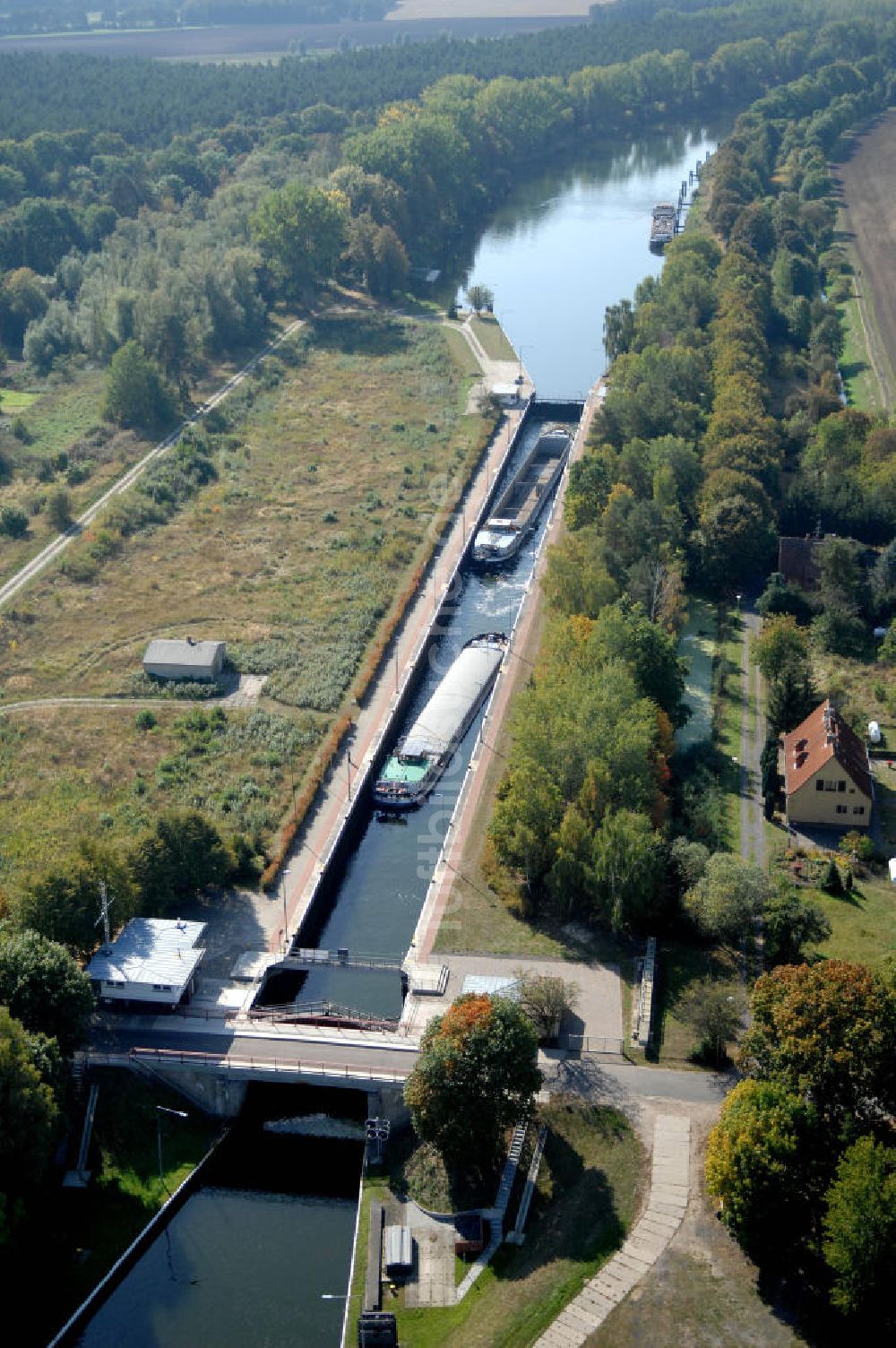 Zerben von oben - Schleuse und Schleusenbrücke Zerben