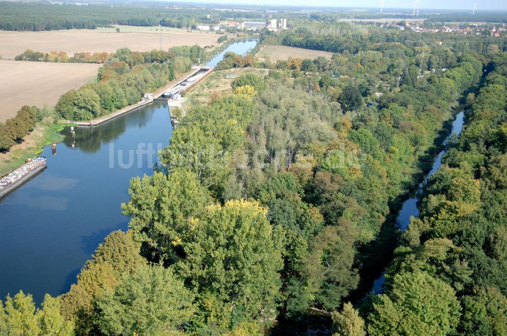 Zerben aus der Vogelperspektive: Schleuse und Schleusenbrücke Zerben