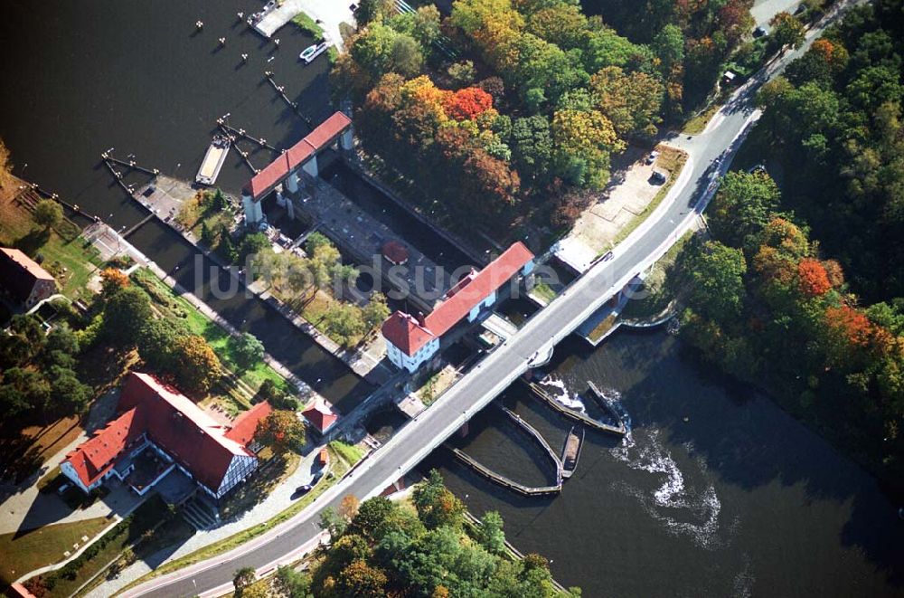 Luftaufnahme Kleinmachnow - Schleuse am Teltowkanal in Kleinmachnow