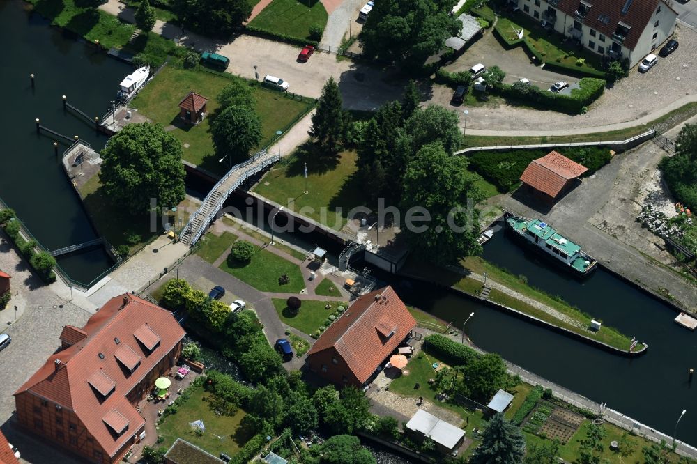 Luftbild Plau am See - Schleuse mit Wehr in Plau am See im Bundesland Mecklenburg-Vorpommern