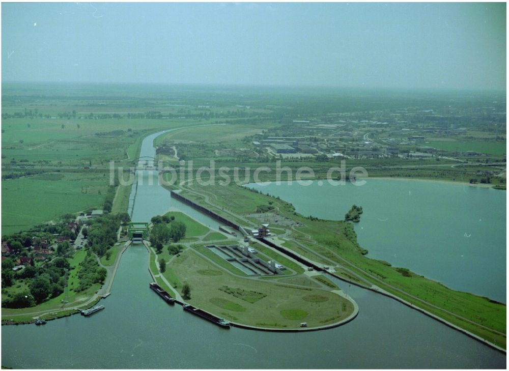 Wolmirstedt aus der Vogelperspektive: Schleusen am Schiffshebewerk Rothensee am Elbe-Havel-Kanal am Wasserstraßenkreuz MD bei Rothensee in Sachsen-Anhalt