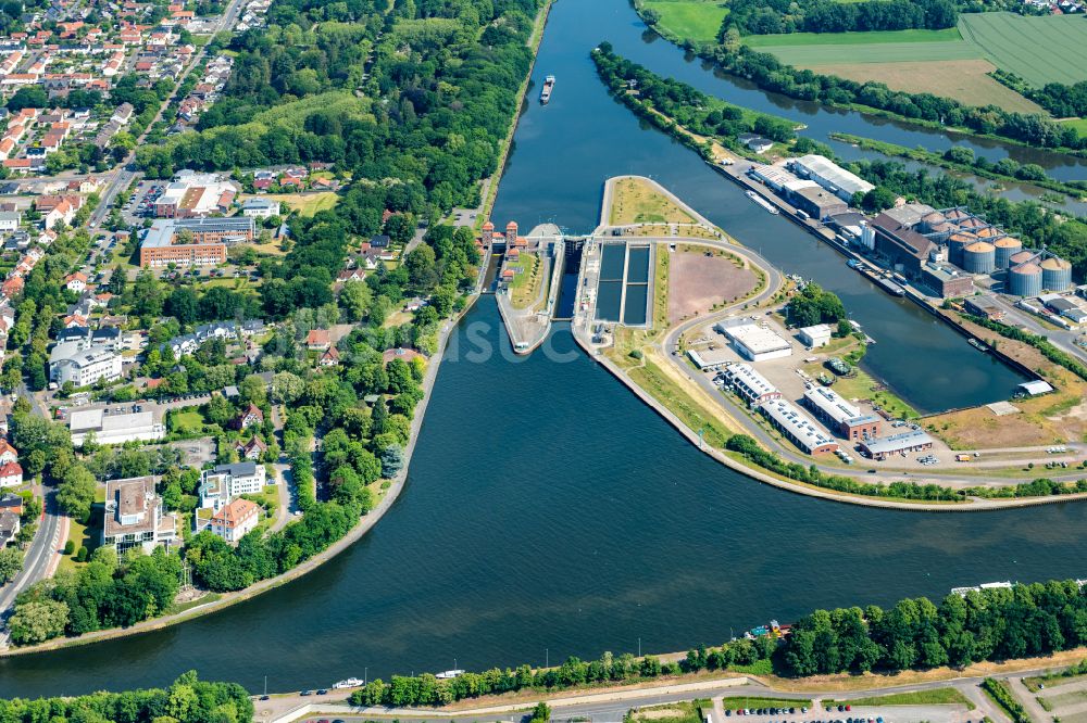 Luftbild Minden - Schleusenanlagen Schachtschleuse Minden in Minden im Bundesland Nordrhein-Westfalen, Deutschland