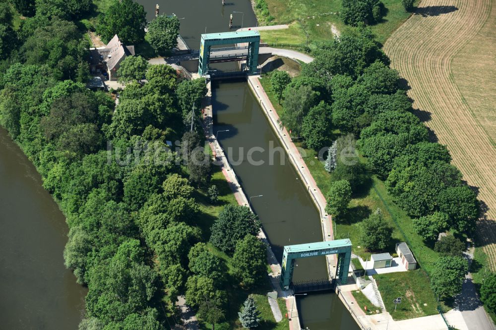 Luftaufnahme Könnern - Schleusenanlagen Schleuse Alsleben an der Saale in Könnern im Bundesland Sachsen-Anhalt, Deutschland