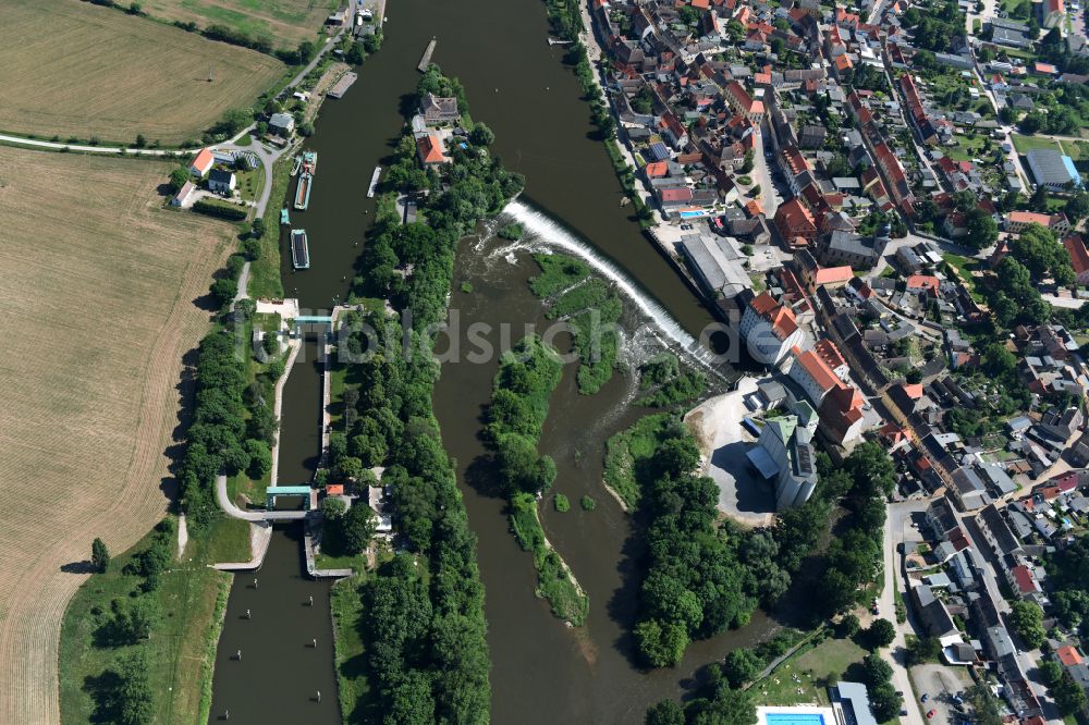 Könnern aus der Vogelperspektive: Schleusenanlagen Schleuse Alsleben an der Saale in Könnern im Bundesland Sachsen-Anhalt, Deutschland