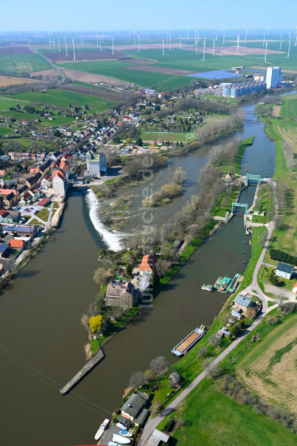 Luftbild Könnern - Schleusenanlagen Schleuse Alsleben an der Saale in Könnern im Bundesland Sachsen-Anhalt, Deutschland