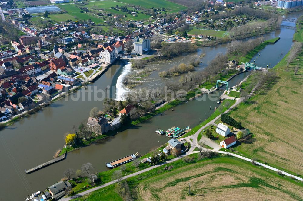 Luftaufnahme Könnern - Schleusenanlagen Schleuse Alsleben an der Saale in Könnern im Bundesland Sachsen-Anhalt, Deutschland