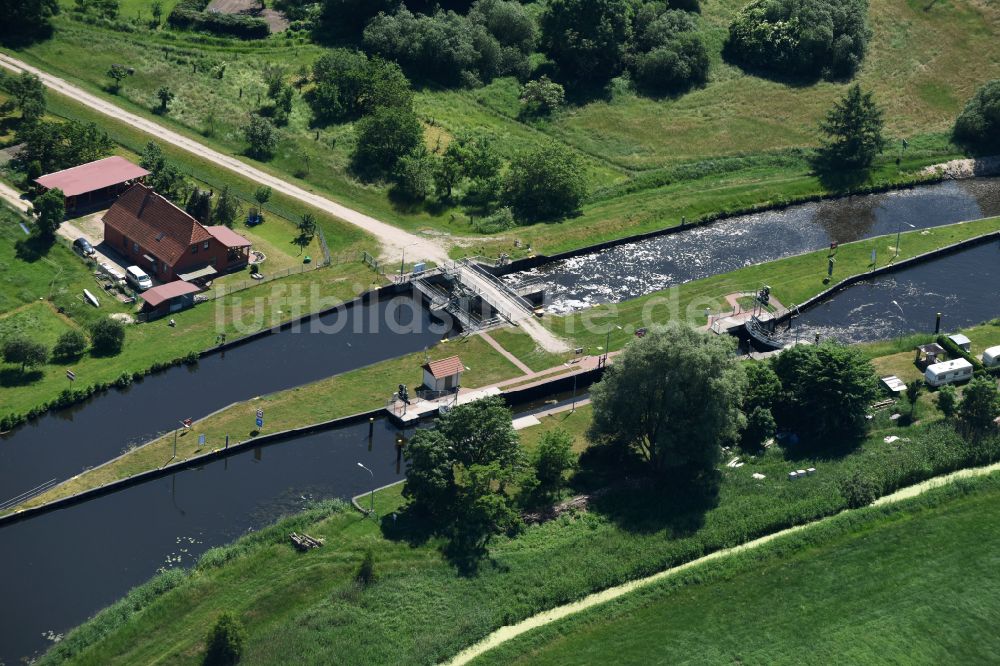 Luftbild Eldena - Schleusenanlagen am Ufer der MEW Müritz- Elde- Wasserstraße in Eldena im Bundesland Mecklenburg-Vorpommern, Deutschland