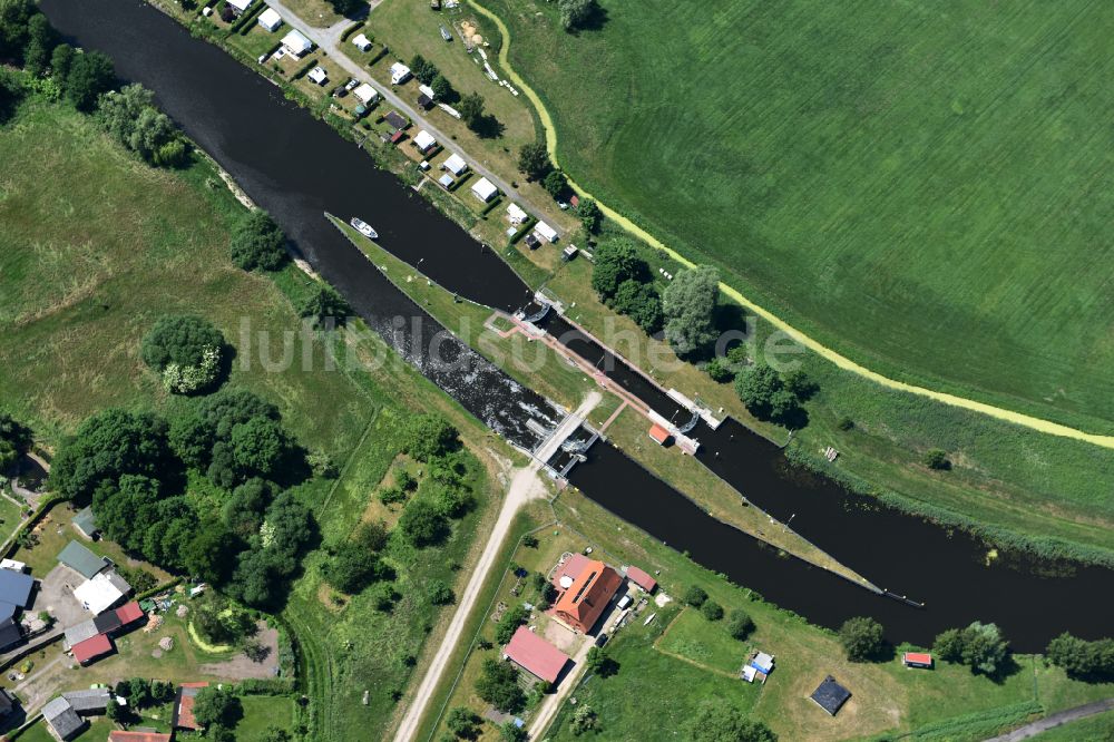 Luftbild Eldena - Schleusenanlagen am Ufer der MEW Müritz- Elde- Wasserstraße in Eldena im Bundesland Mecklenburg-Vorpommern, Deutschland