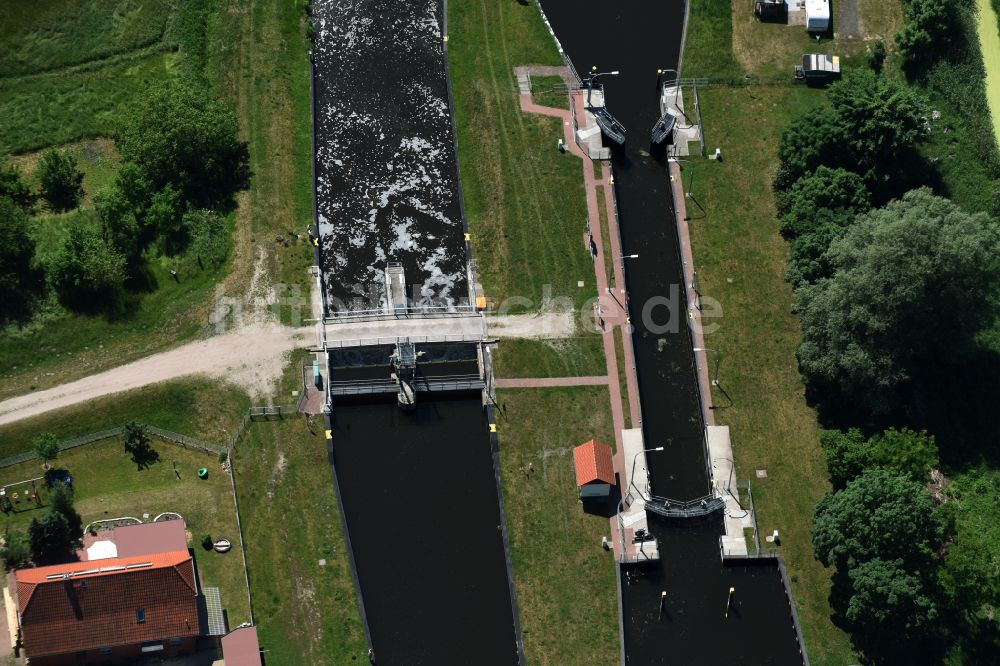 Luftbild Eldena - Schleusenanlagen am Ufer der MEW Müritz- Elde- Wasserstraße in Eldena im Bundesland Mecklenburg-Vorpommern, Deutschland