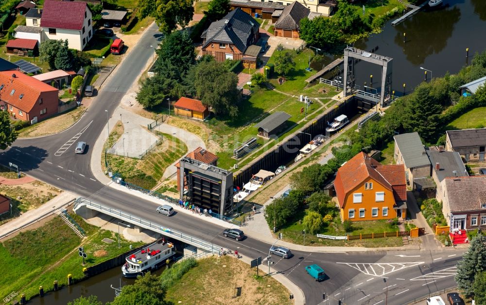 Luftbild Mirow - Schleusenanlagen am Ufer der Müritz-Havel-Wasserstraße in Mirow im Bundesland Mecklenburg-Vorpommern