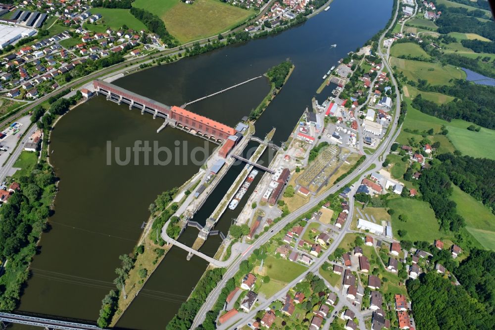 Passau von oben - Schleusenanlagen am Ufer der Wasserstraße der Donau im Ortsteil Maierhof in Passau im Bundesland Bayern, Deutschland