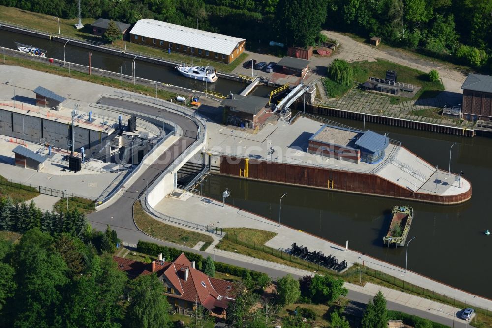 Luftbild Wusterwitz - Schleusenanlagen am Ufer der Wasserstraße des Elbe-Havel-Kanales in Wusterwitz im Bundesland Brandenburg