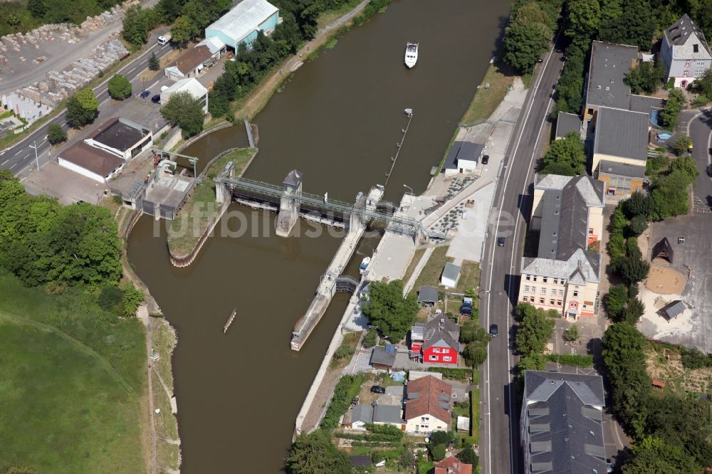 Luftbild Diez - Schleusenanlagen am Ufer der Wasserstraße Lahn in Diez im Bundesland Rheinland-Pfalz, Deutschland