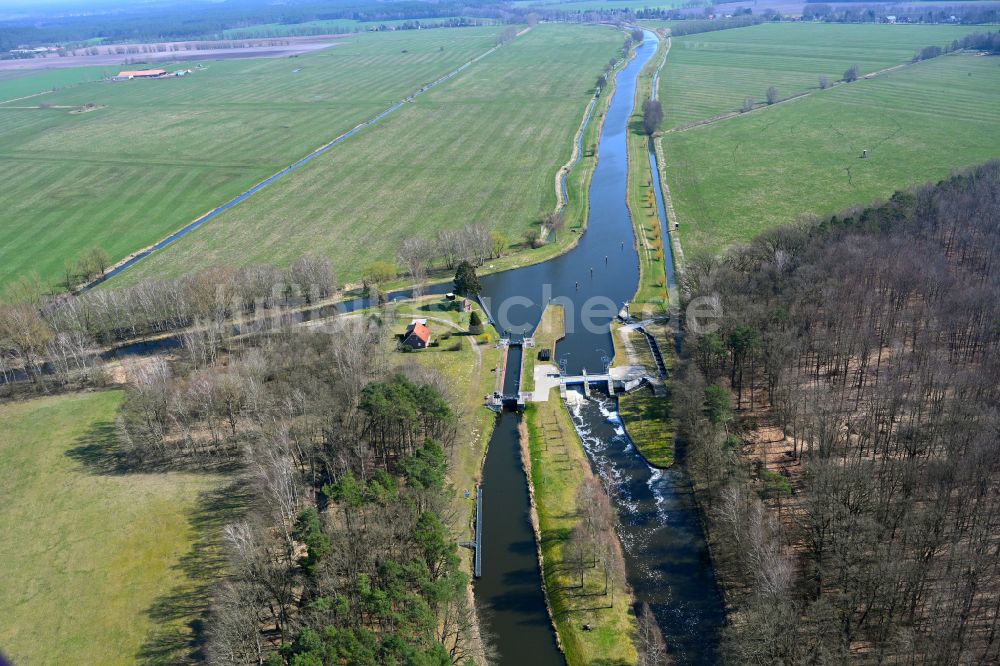 Luftbild Malliß - Schleusenanlagen am Ufer der Wasserstraße der MEW Müritz- Elde- Wasserstraße in Malliß im Bundesland Mecklenburg-Vorpommern, Deutschland