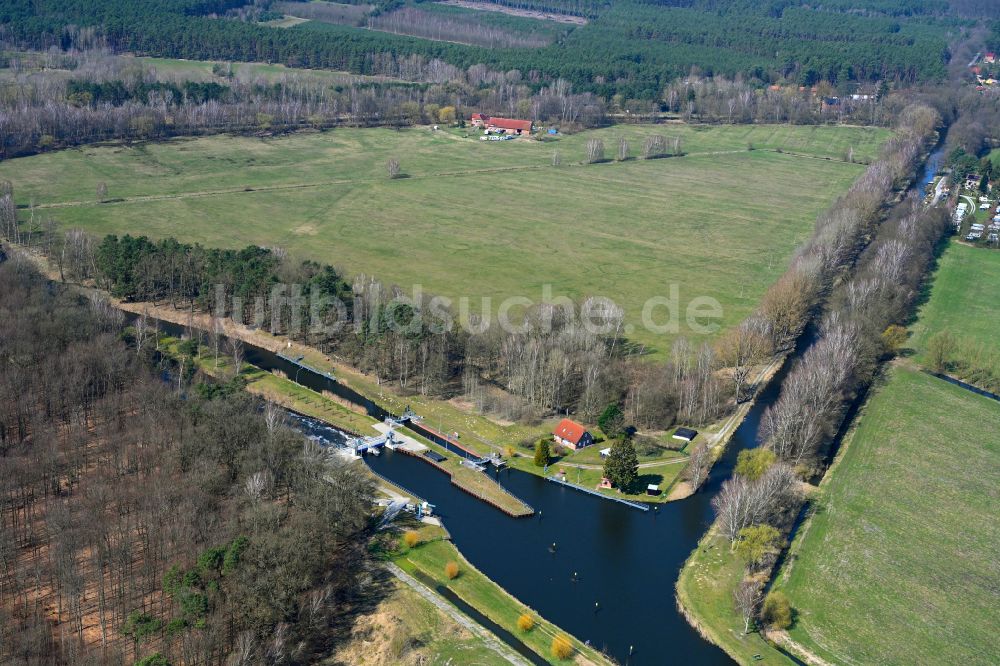 Luftbild Malliß - Schleusenanlagen am Ufer der Wasserstraße der MEW Müritz- Elde- Wasserstraße in Malliß im Bundesland Mecklenburg-Vorpommern, Deutschland