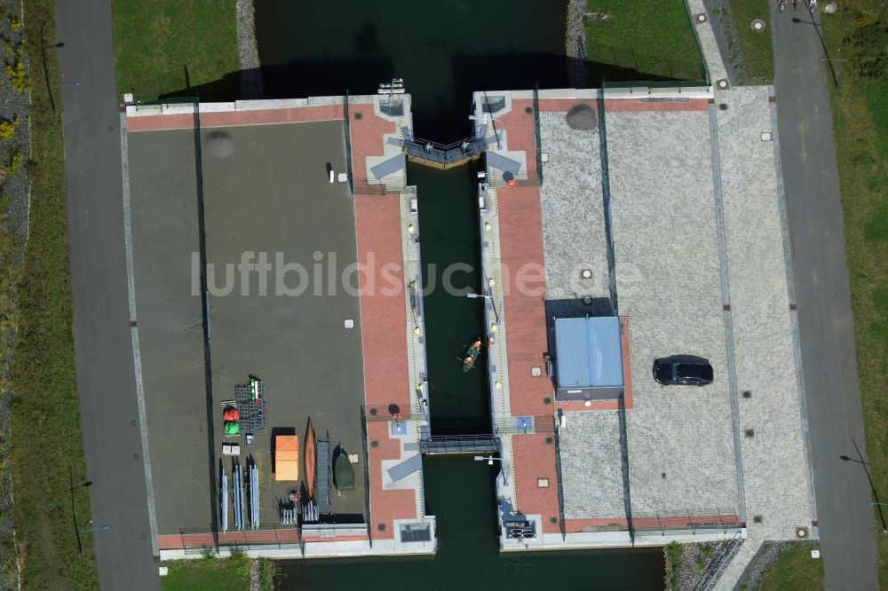 Luftbild Markkleeberg - Schleusenanlagen am Ufer der Wasserstraße des Verbindungskanal Auenhainer Bucht des Markkleeberger See in Markkleeberg im Bundesland Sachsen