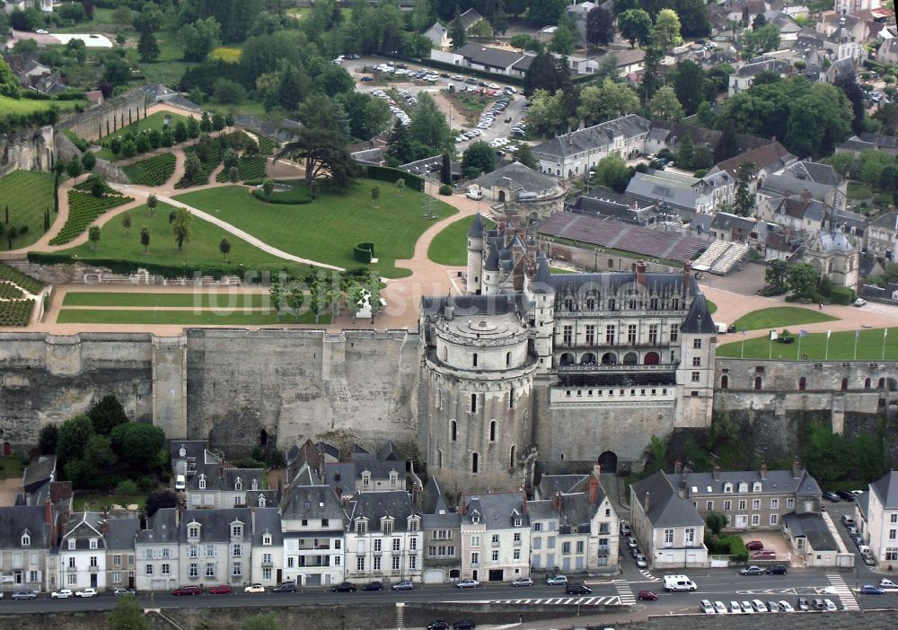 Luftaufnahme Amboise - Schloss Ambois im Departement Indre-et-Loire in der Region Centre in Frankreich