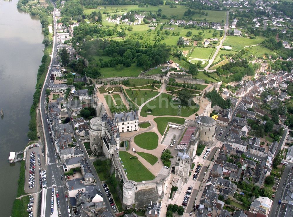 Luftbild Amboise - Schloss Ambois im Departement Indre-et-Loire in der Region Centre in Frankreich