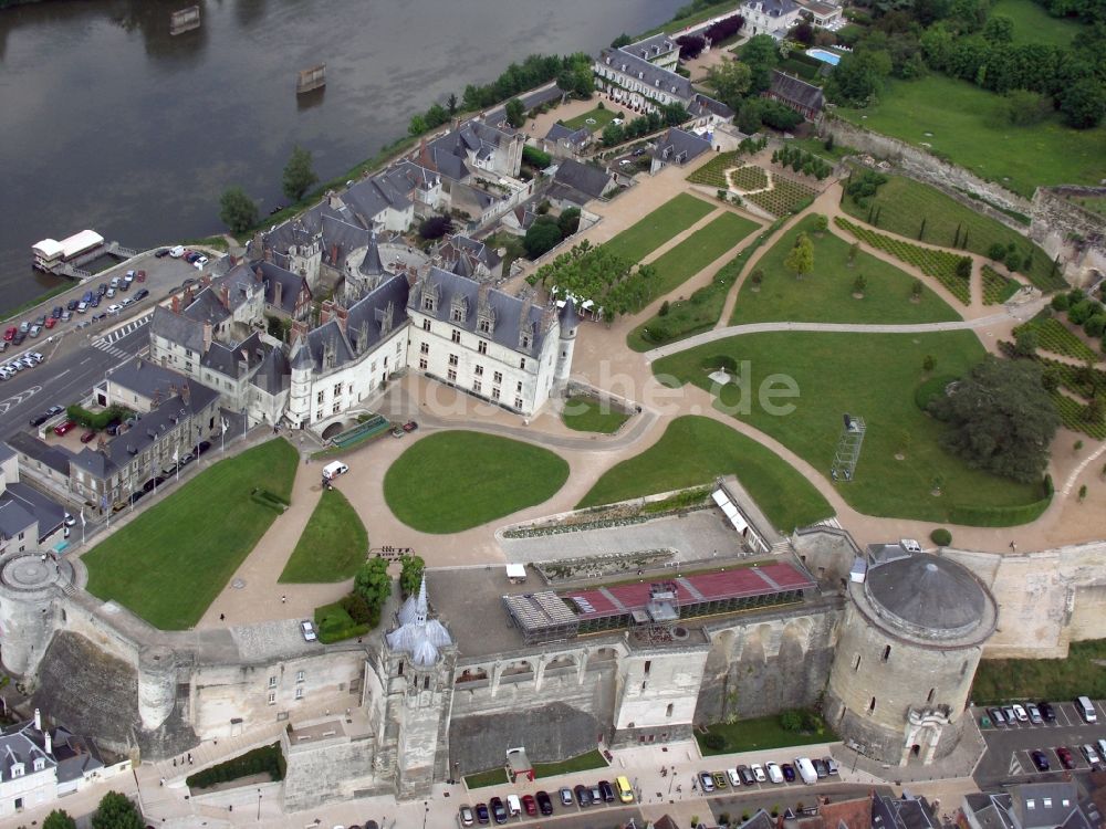 Luftaufnahme Amboise - Schloss Ambois im Departement Indre-et-Loire in der Region Centre in Frankreich