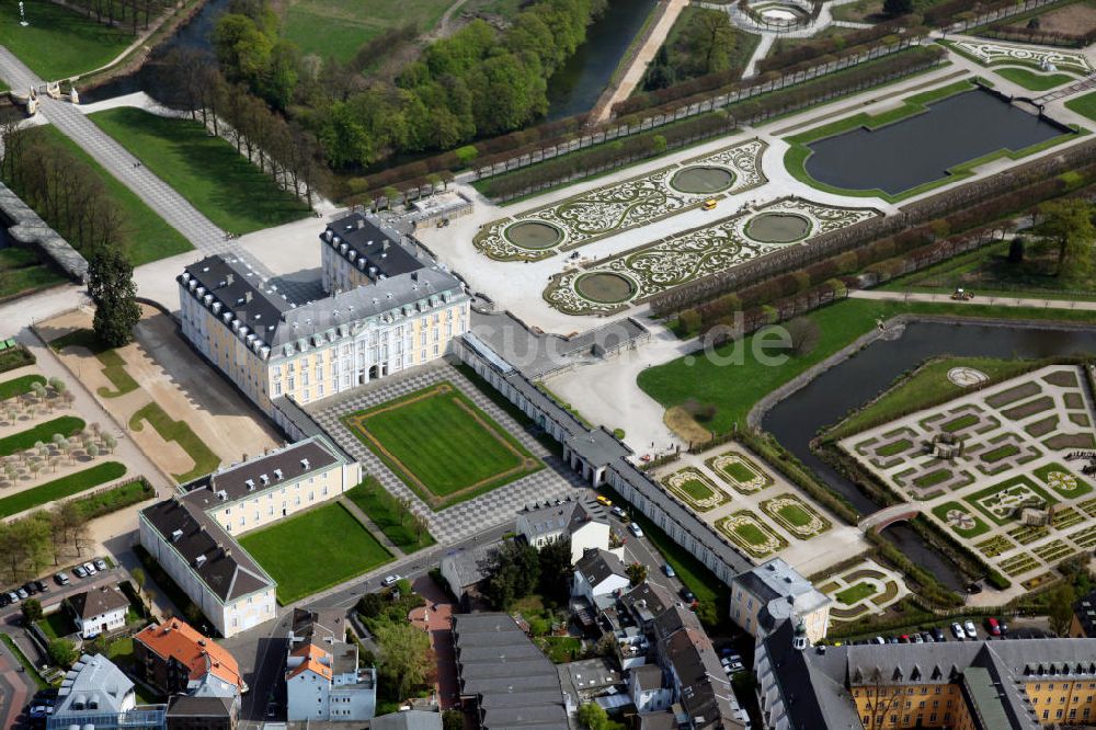 Brühl von oben - Schloss Augustusburg Brühl