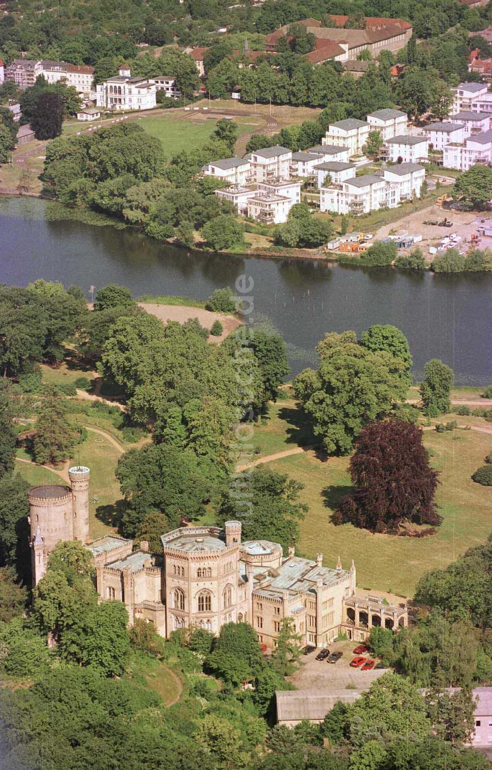 Potsdam - Park Babelsberg von oben - Schloß Babelsberg im Babelsberger Park