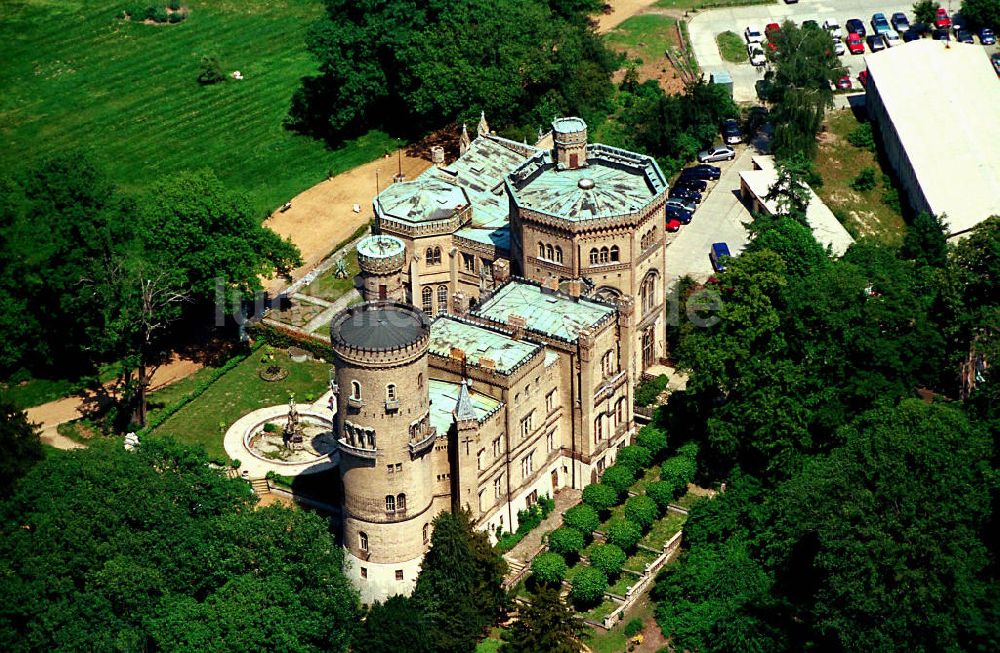 Luftbild Potsdam-Babelsberg - Schloß Babelsberg im Park Babelsberg in Potsdam.