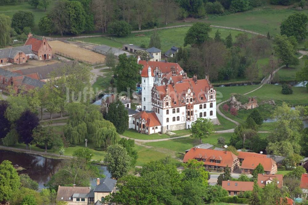 Luftbild Basedow - Schloß Basedow