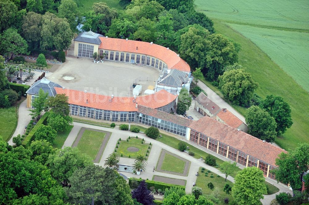 Weimar von oben - Schloss Belvedere bei Weimar in Thüringen