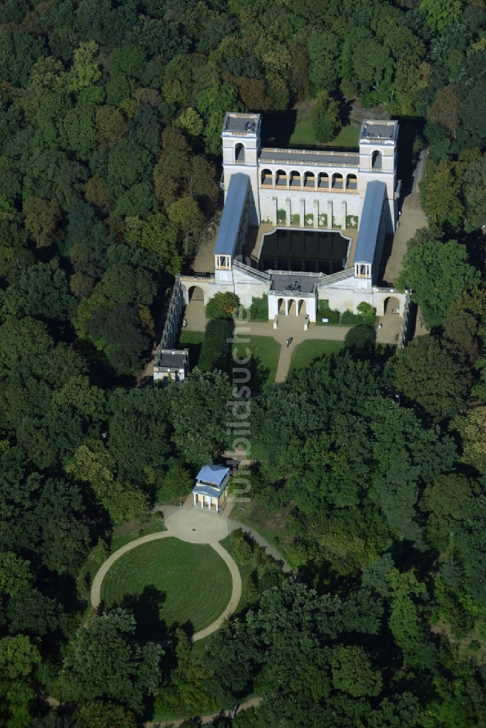 Potsdam von oben - Schloß Belvedere auf dem Pfingstberg in Potsdam im Bundesland Brandenburg