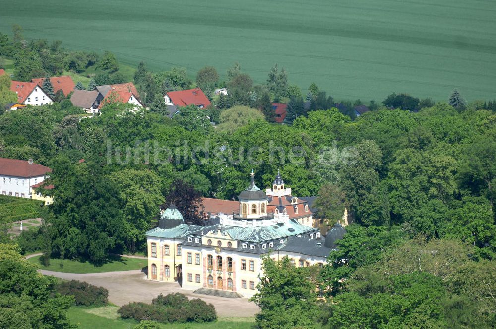 Weimar aus der Vogelperspektive: Schloss Belvedere südlich von Weimar in Thüringen