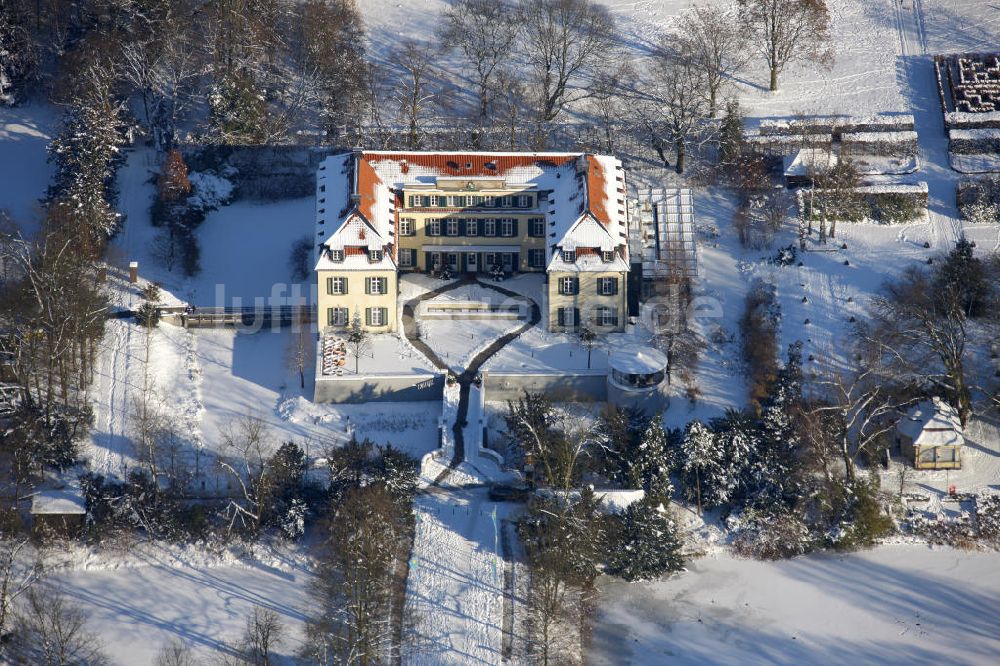 Luftbild Gelsenkirchen - Buer - Schloss Berge im Winter bei Gelsenkirchen-Buer, Nordrhein-Westfalen
