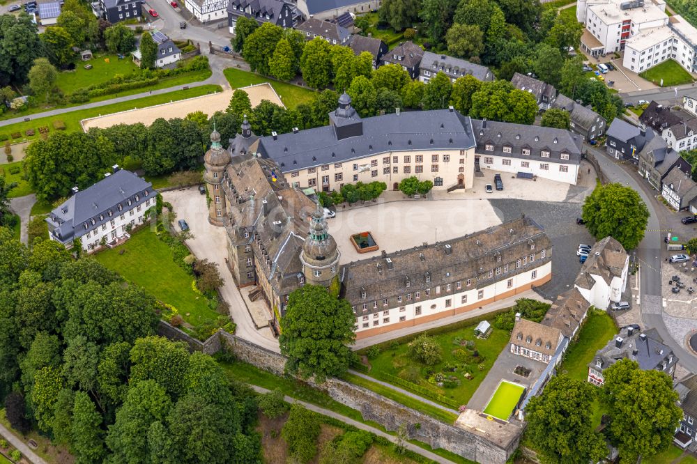 Luftbild Bad Berleburg - Schloss Berleburg in Bad Berleburg im Kreis Siegen-Wittgenstein im Bundesland Nordrhein-Westfalen