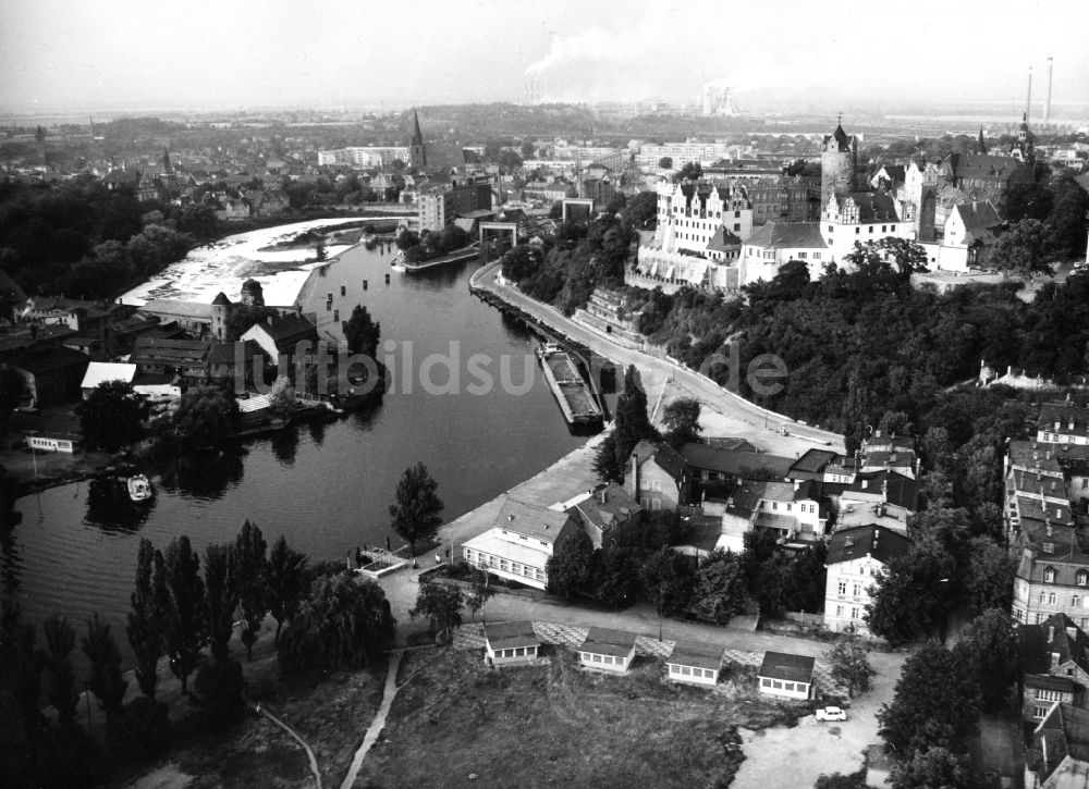 Bernburg (Saale) von oben - Schloss Bernburg in Bernburg (Saale) im Bundesland Sachsen-Anhalt