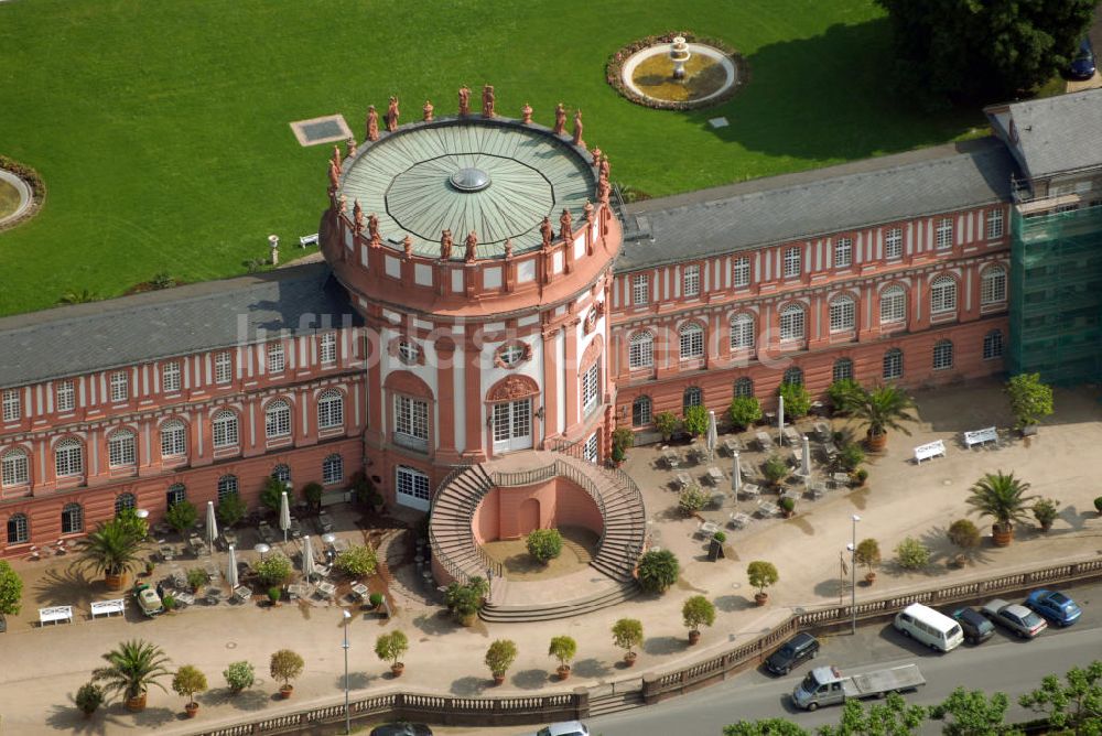 Wiesbaden aus der Vogelperspektive: Schloss Biebrich