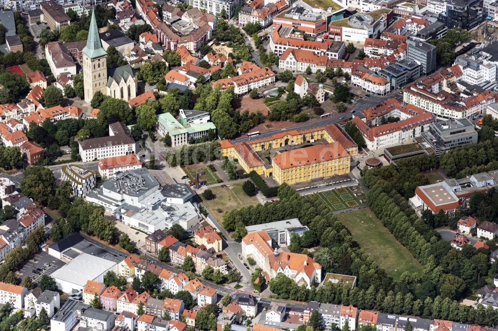 Osnabrück Aus Der Vogelperspektive: Schloss Und Campus- Gebäude Der ...