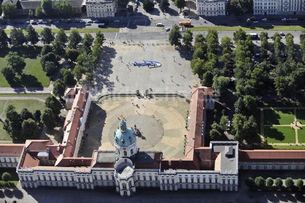 Luftaufnahme Berlin - Schloss Charlottenburg