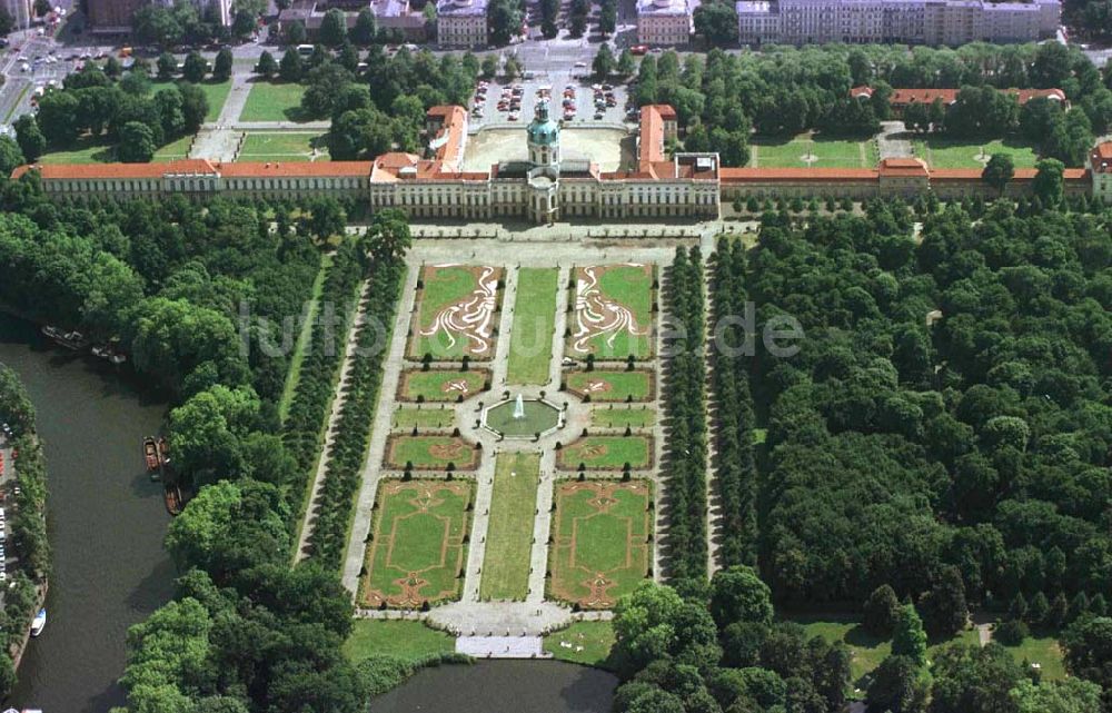 Luftbild Berlin - Charlottenburg - Schloß Charlottenburg