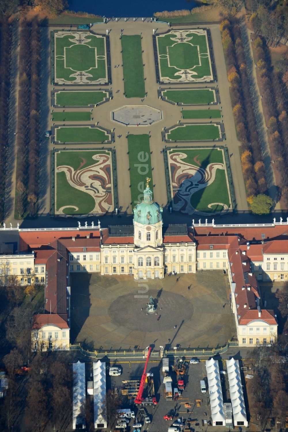 Berlin aus der Vogelperspektive: Schloß Charlottenburg in Berlin